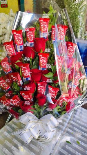 kitkat bouquet-chocolate basket coimbatore
